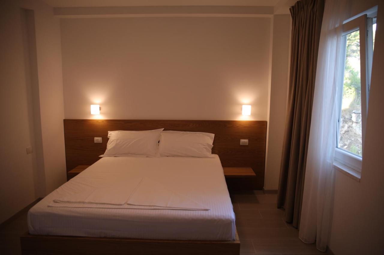Serenity In Hotel Lezhe Luaran gambar