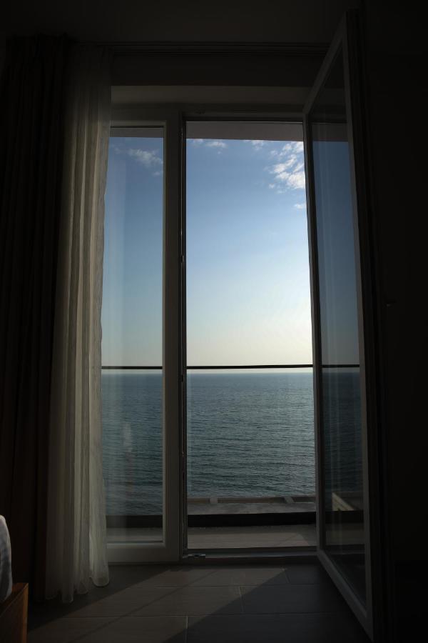 Serenity In Hotel Lezhe Luaran gambar