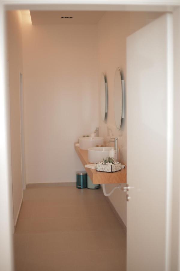 Serenity In Hotel Lezhe Luaran gambar